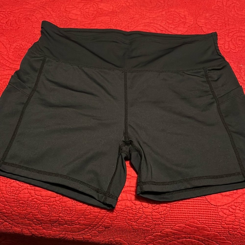 Black bike shorts XL